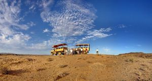 Gravel-Travel-Kuene-Namibia-M126-001
